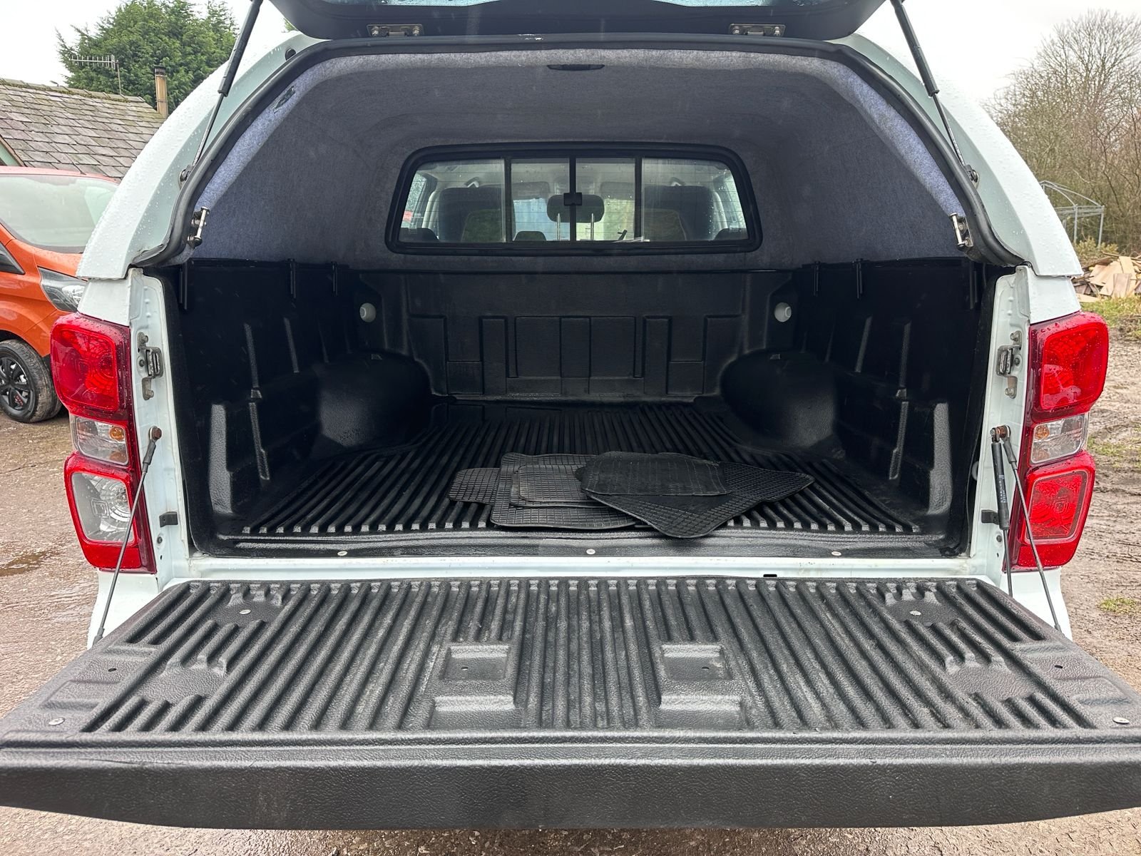 WhatsApp Image 2026-01-27 at 5.40.37 PM (3)