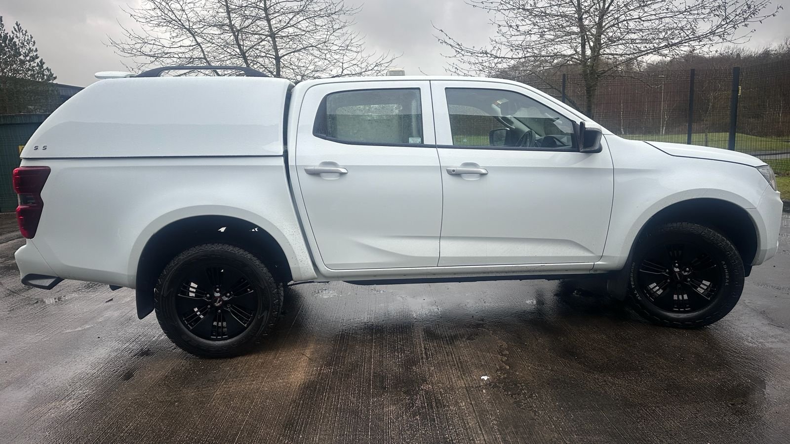 WhatsApp Image 2026-01-27 at 5.40.38 PM (1)